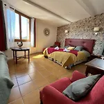 Le Patio Hotel