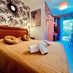 Le Patio Hotel