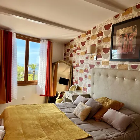 Le Patio Hotel