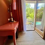 Le Patio Hotel 3*