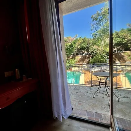 Le Patio Hotel