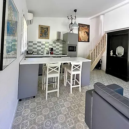 Le Patio Hotel