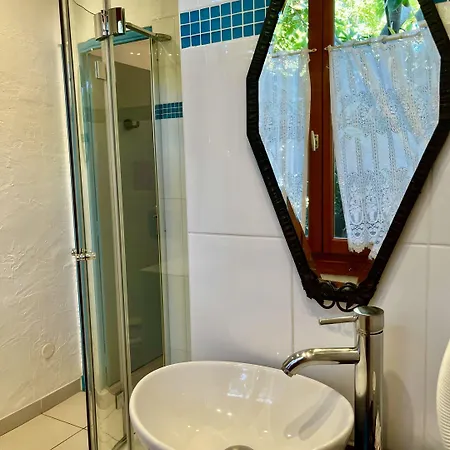 Le Patio Hotel 3*