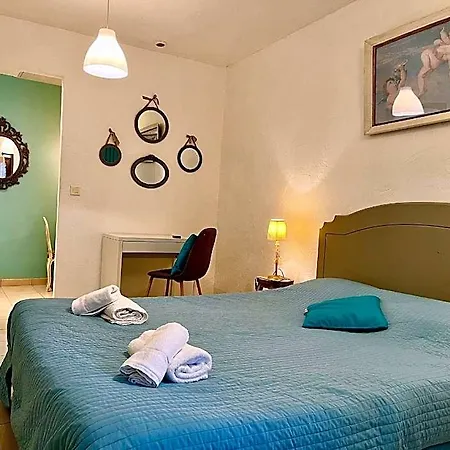 Le Patio Hotel 3*